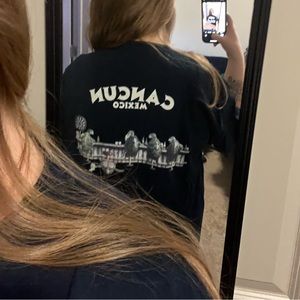 5/25$ or 10/40$ 

navy cancun turtle shirt